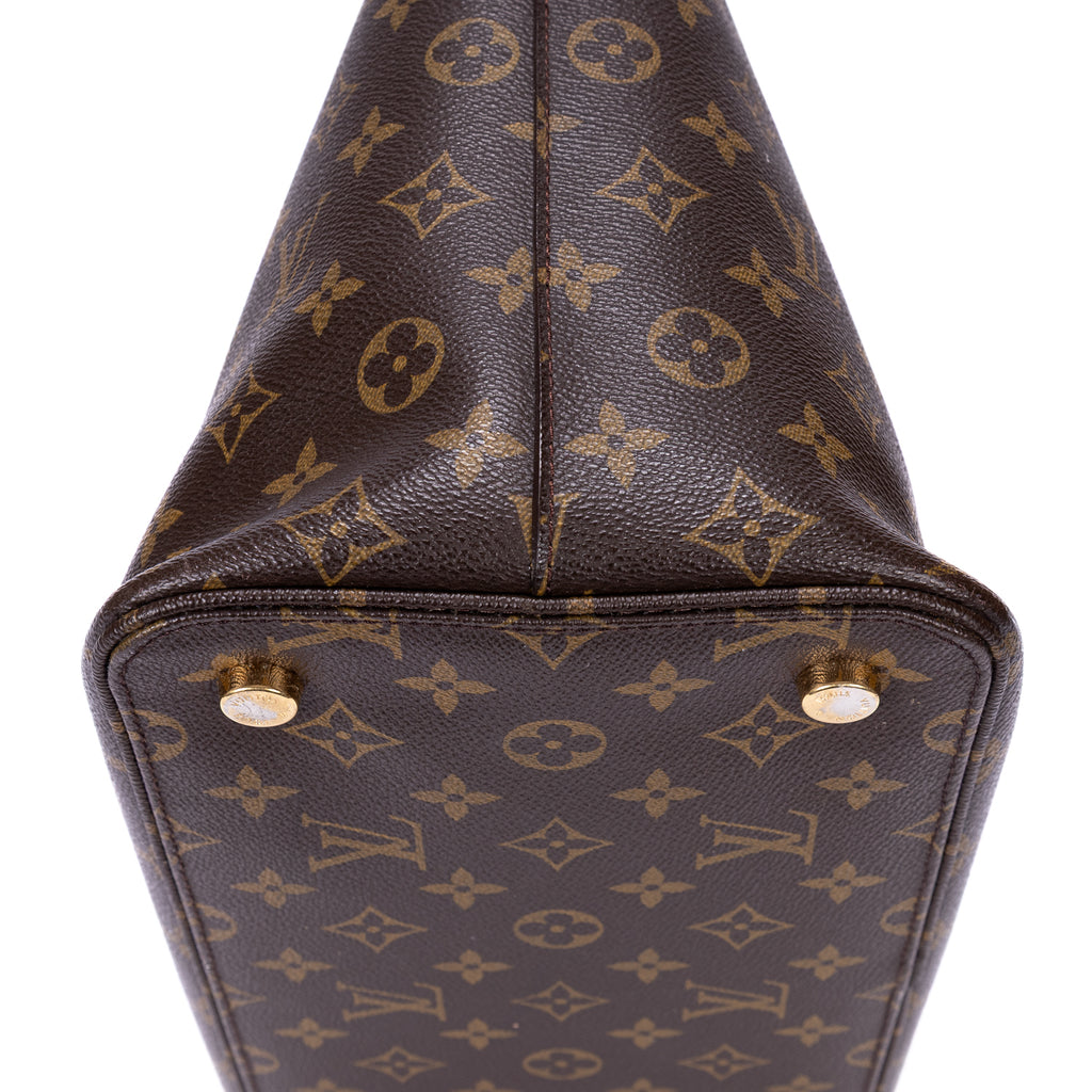 Shoulder Bag Lockit Vertical MM Brown Monogram Canvas