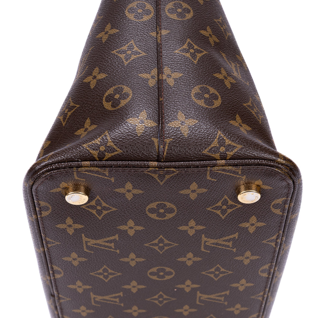 Shoulder Bag Lockit Vertical MM Brown Monogram Canvas