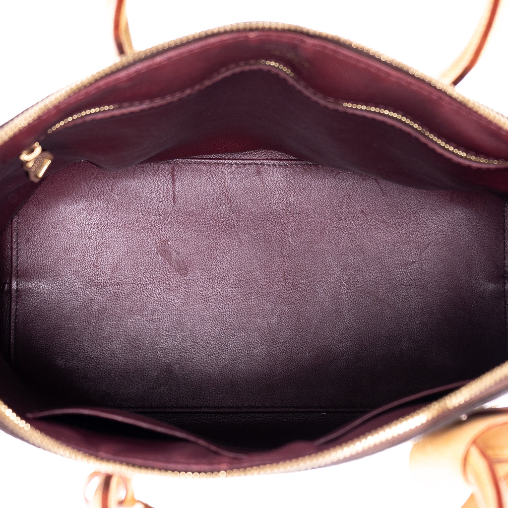 Shoulder Bag Lockit Vertical MM Brown Monogram Canvas