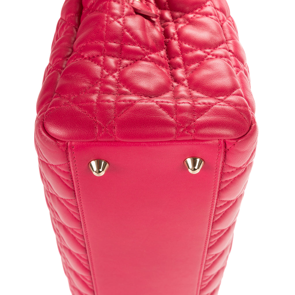 Bolso de hombro Tote suave de piel acolchada rosa