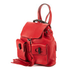 Mochila de bambú con borlas de cuero granulado rojo