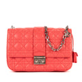 Bolso de hombro Miss Dior mediano de cuero Cannage rosa brillante