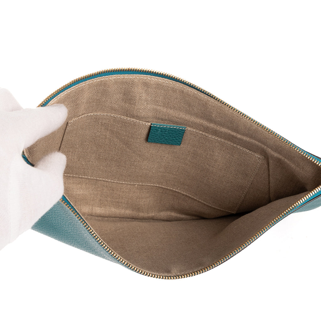 Bolso de mano de bambú trenzado con cremallera y borla, piel granulada azul claro