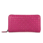 Portefeuille zippé en cuir nappa Intrecciato rose