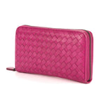 Portefeuille zippé en cuir nappa Intrecciato rose