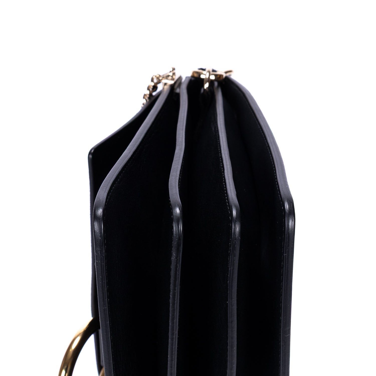 Bolso de hombro mediano Faye de piel de becerro negra