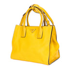 Bolso de mano Cabas Tote de cuero Vitello Daino amarillo