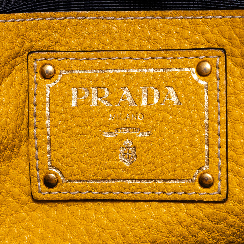 Bolso de mano Cabas Tote de cuero Vitello Daino amarillo