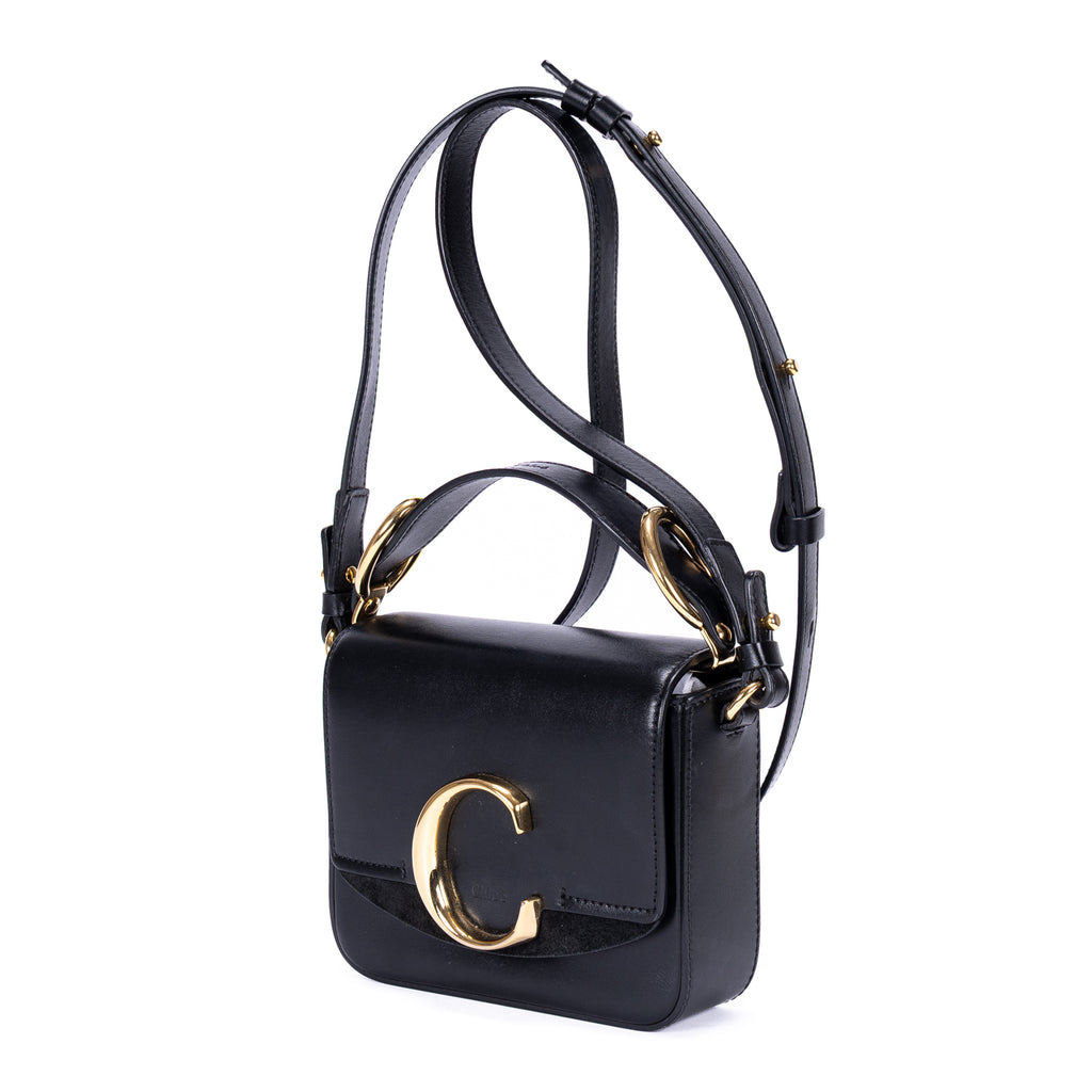 Bolso de hombro mini bandolera C de piel de becerro negra