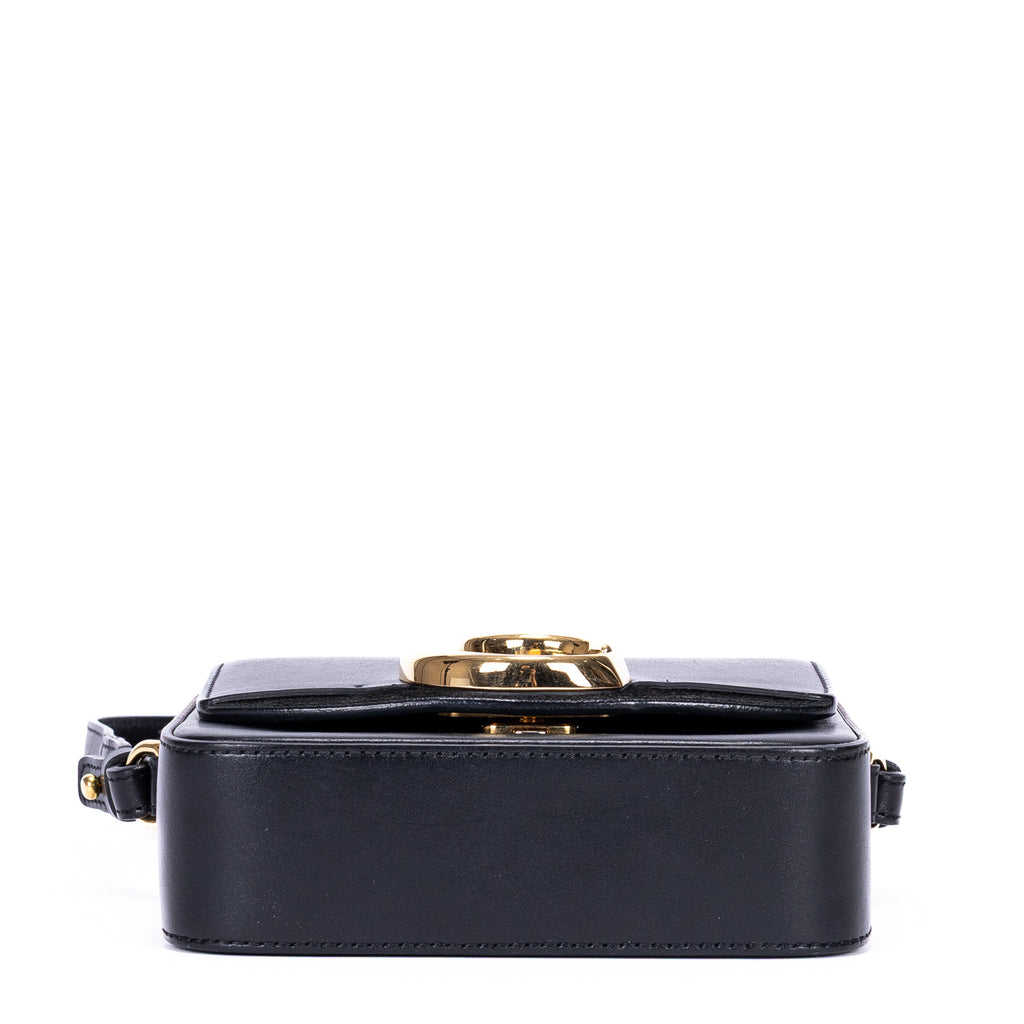 Bolso de hombro mini bandolera C de piel de becerro negra