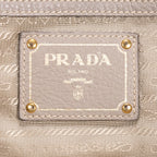 Sac bandoulière cabas en cuir Vitello Daino gris