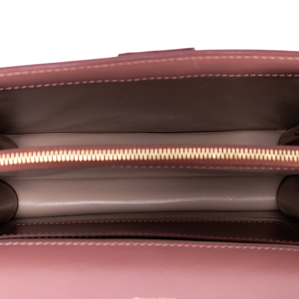 Bolso de hombro Aby Chain Bag Piel de becerro rosa