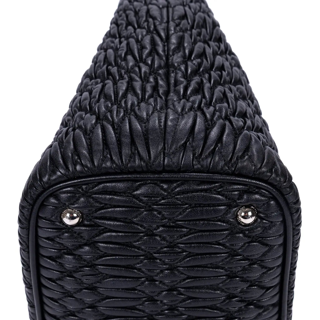 Bolso de Hombro Matelassé Tote Piel Napa Matelassé Negra