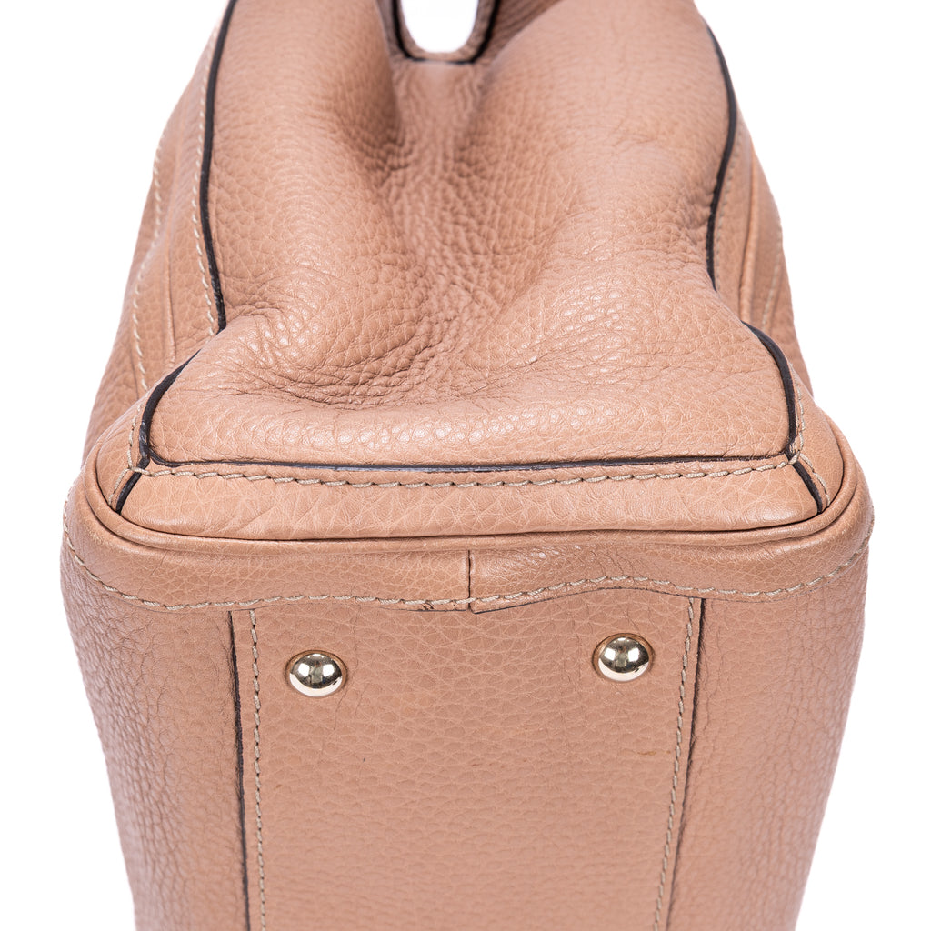 Bolso de Hombro Bella Bambú Piel de Becerro Granulada Rosa
