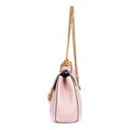Bolso de hombro Drew Crossbody de piel de becerro granulada rosa