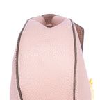 Bolso de hombro Drew Crossbody de piel de becerro granulada rosa