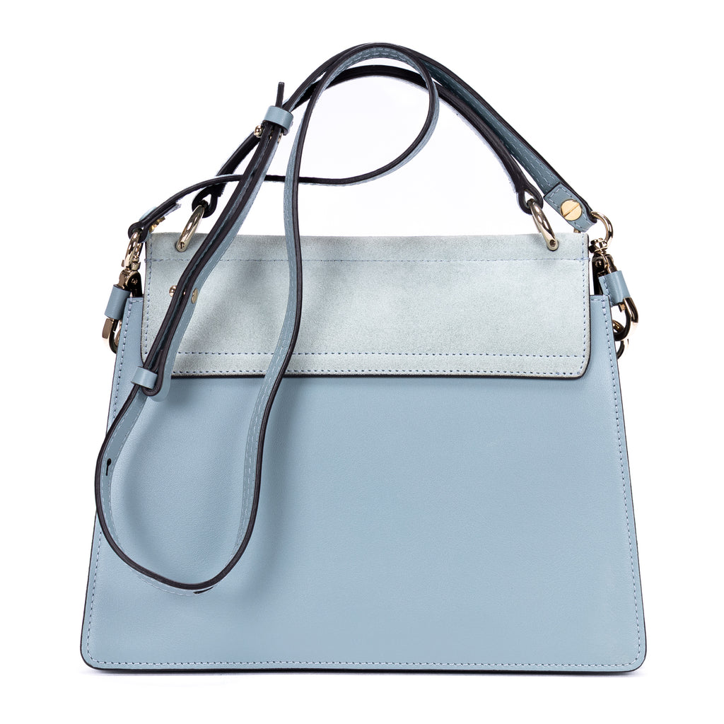 Bandolera Faye de piel de becerro lisa azul