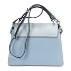 Bandolera Faye de piel de becerro lisa azul