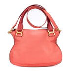 Sac porté épaule Marcie Medium rose poudré en cuir de veau grainé