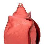Sac porté épaule Marcie Medium rose poudré en cuir de veau grainé