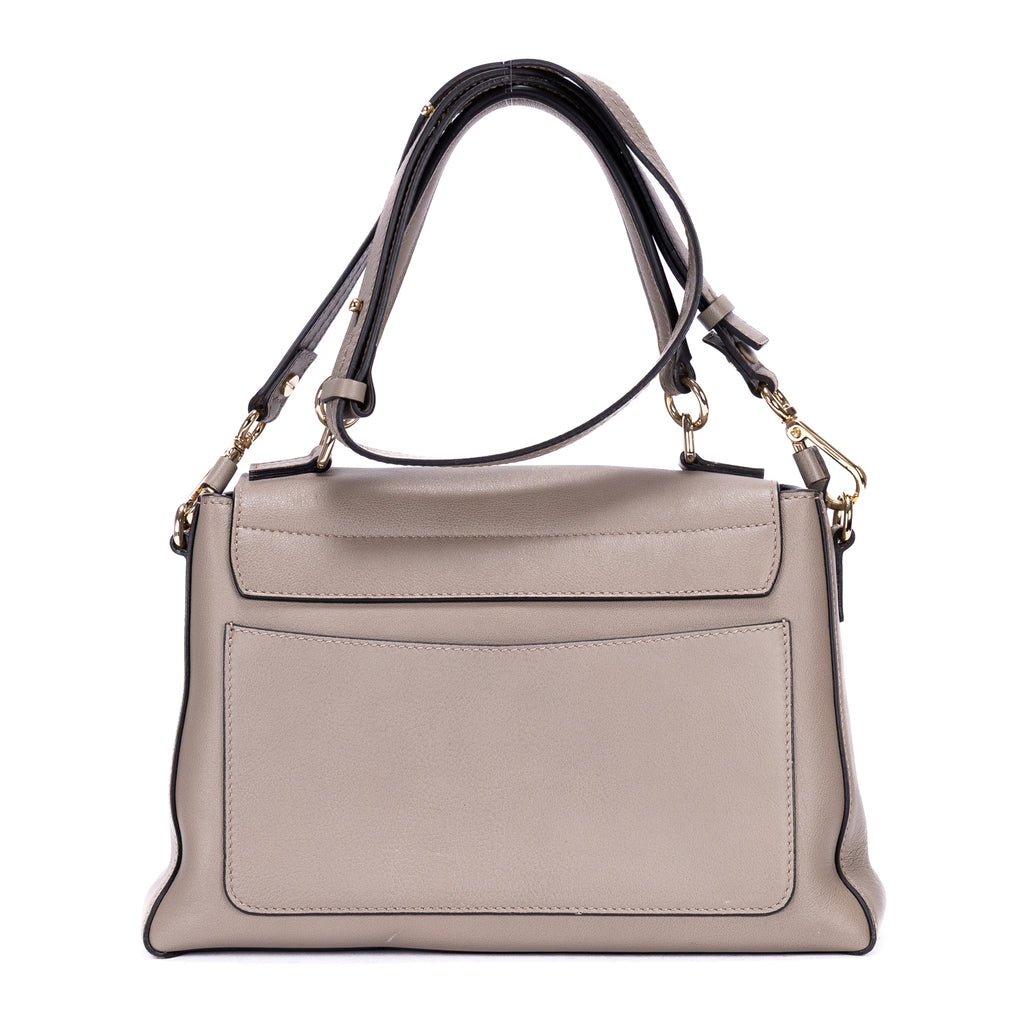 Sac à Bandoulière Faye Day Petit en Cuir de Veau Lisse Gris