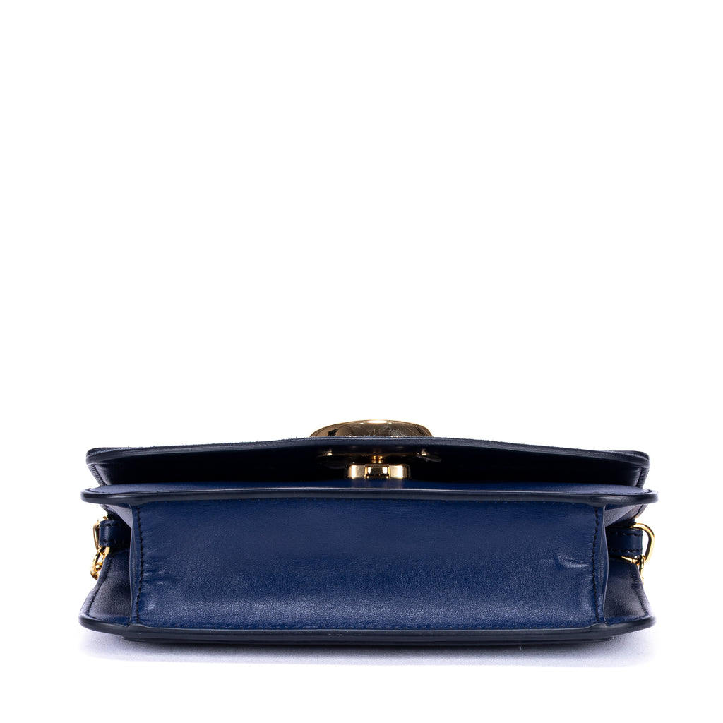 Bolso de hombro C Bag de piel de becerro lisa azul