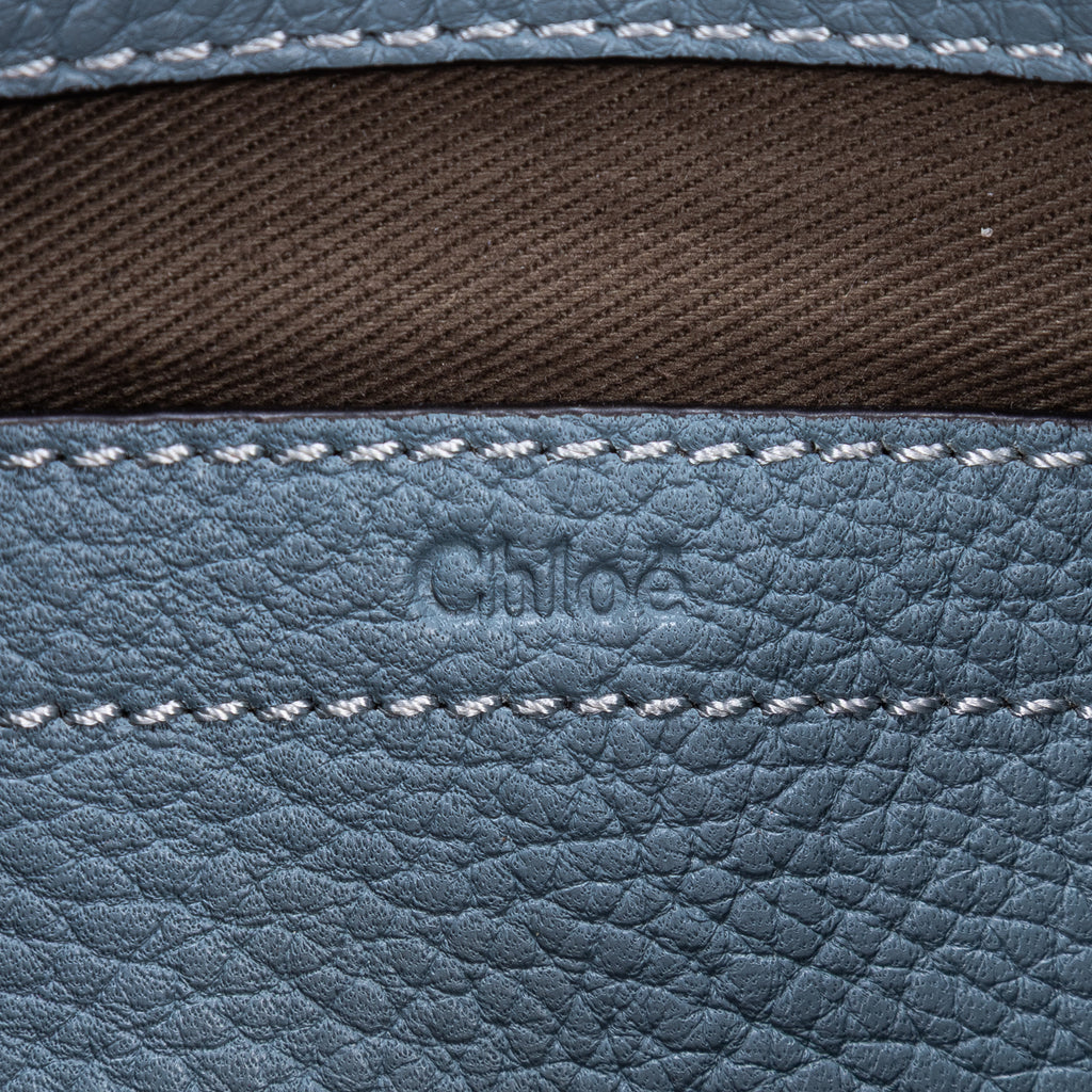Bolso de Hombro Mini Drew de Piel de Becerro Granulada Azul