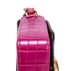 Sac bandoulière C en cuir de veau rouge gaufré crocodile