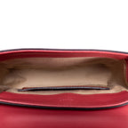 Sac bandoulière C en cuir de veau rouge gaufré crocodile