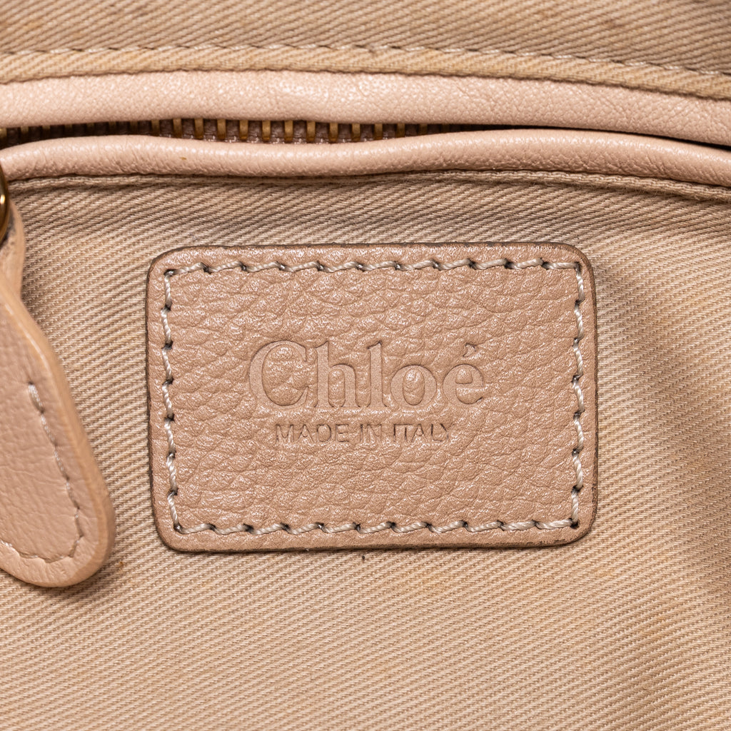 Sac bandoulière Small Paraty en cuir de veau grainé beige