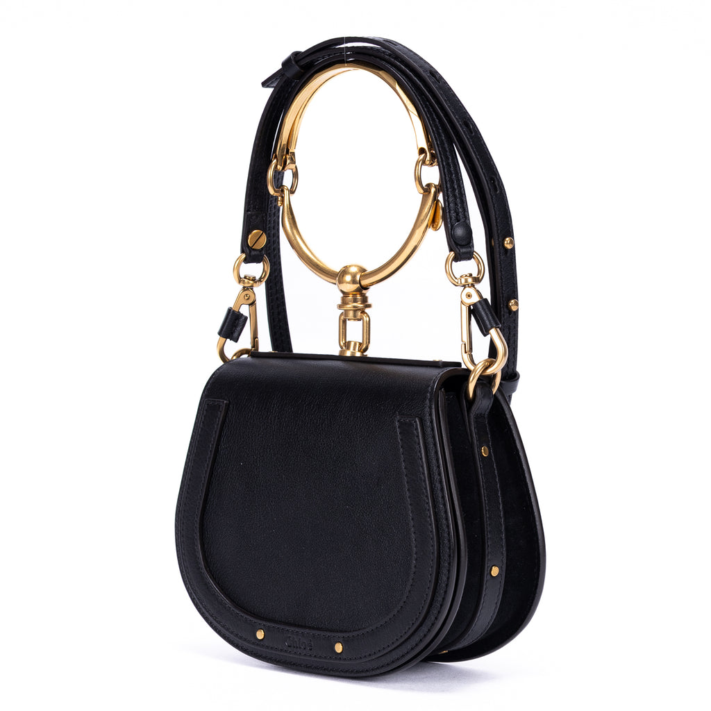 Bolso de hombro Nile Bracelet Bag de piel de becerro negra