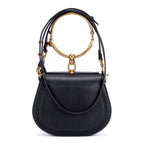 Bolso de hombro Nile Bracelet Bag de piel de becerro negra