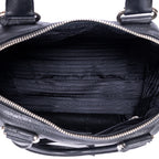 Bolso de Hombro Bolsillo Frontal Asa Doble Tote de Cuero Vitello Phenix Negro
