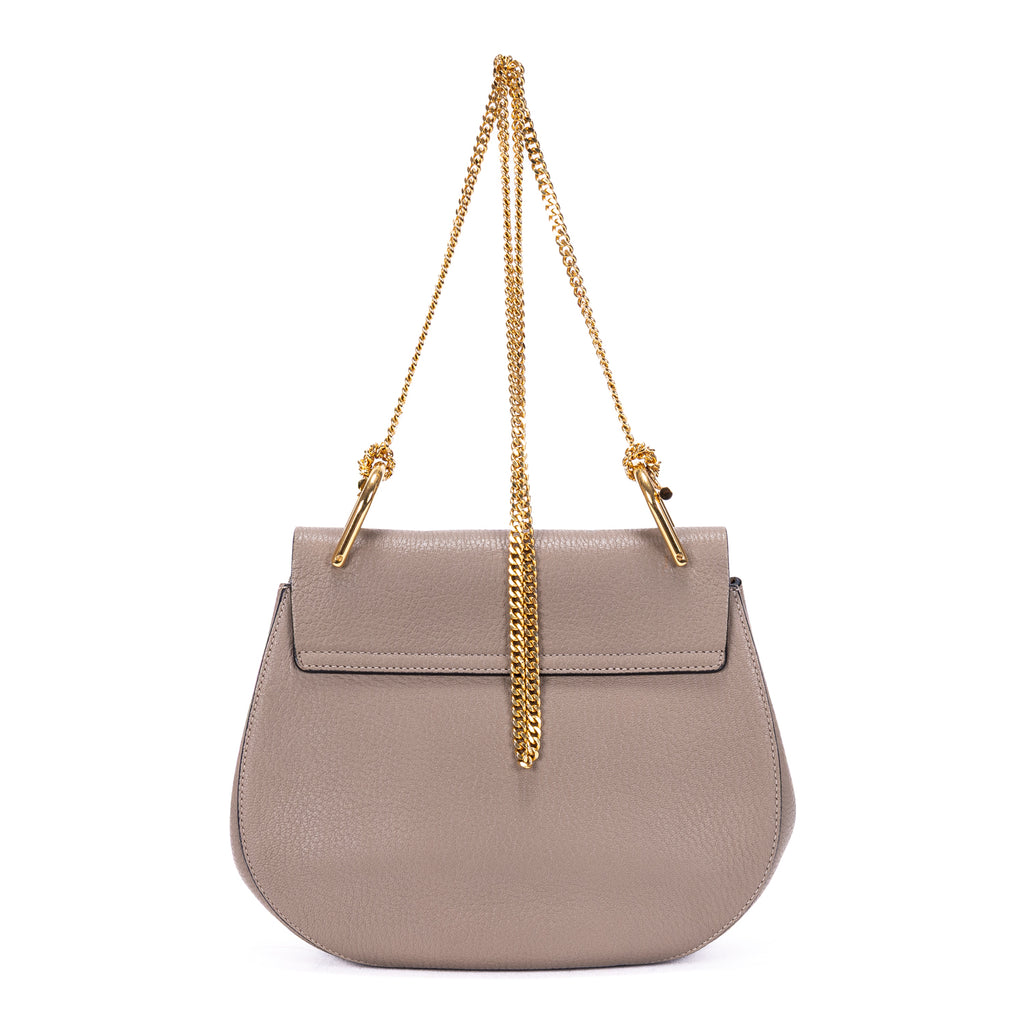 Sac porté épaule Drew petit modèle en cuir de veau grainé taupe