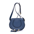 Bandolera pequeña Marcie Saddle Pequeña Cuero granulado azul marino