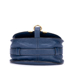 Bandolera pequeña Marcie Saddle Pequeña Cuero granulado azul marino