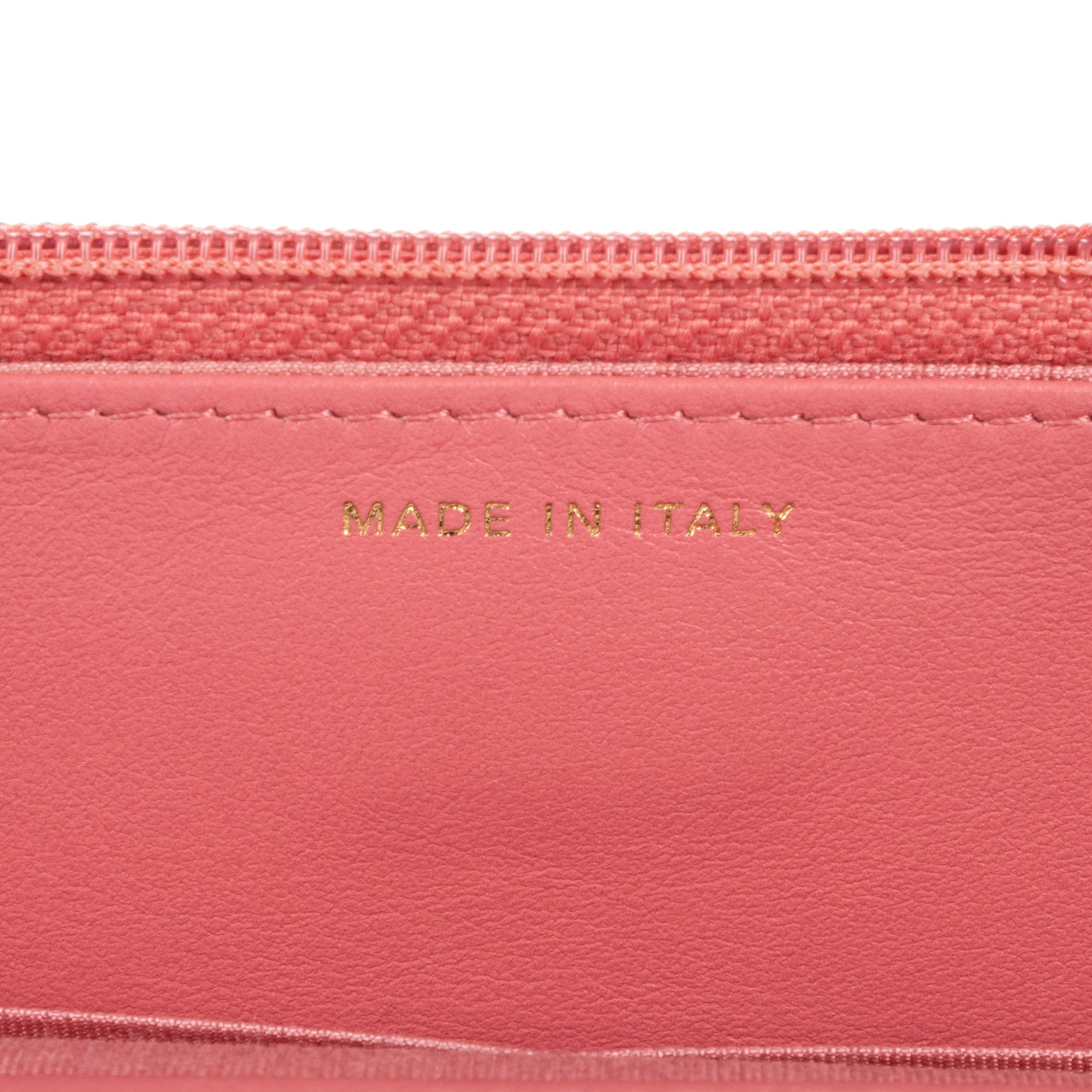 Shoulder Bag Wallet on Chain 19 Pink Large Quilted Leather