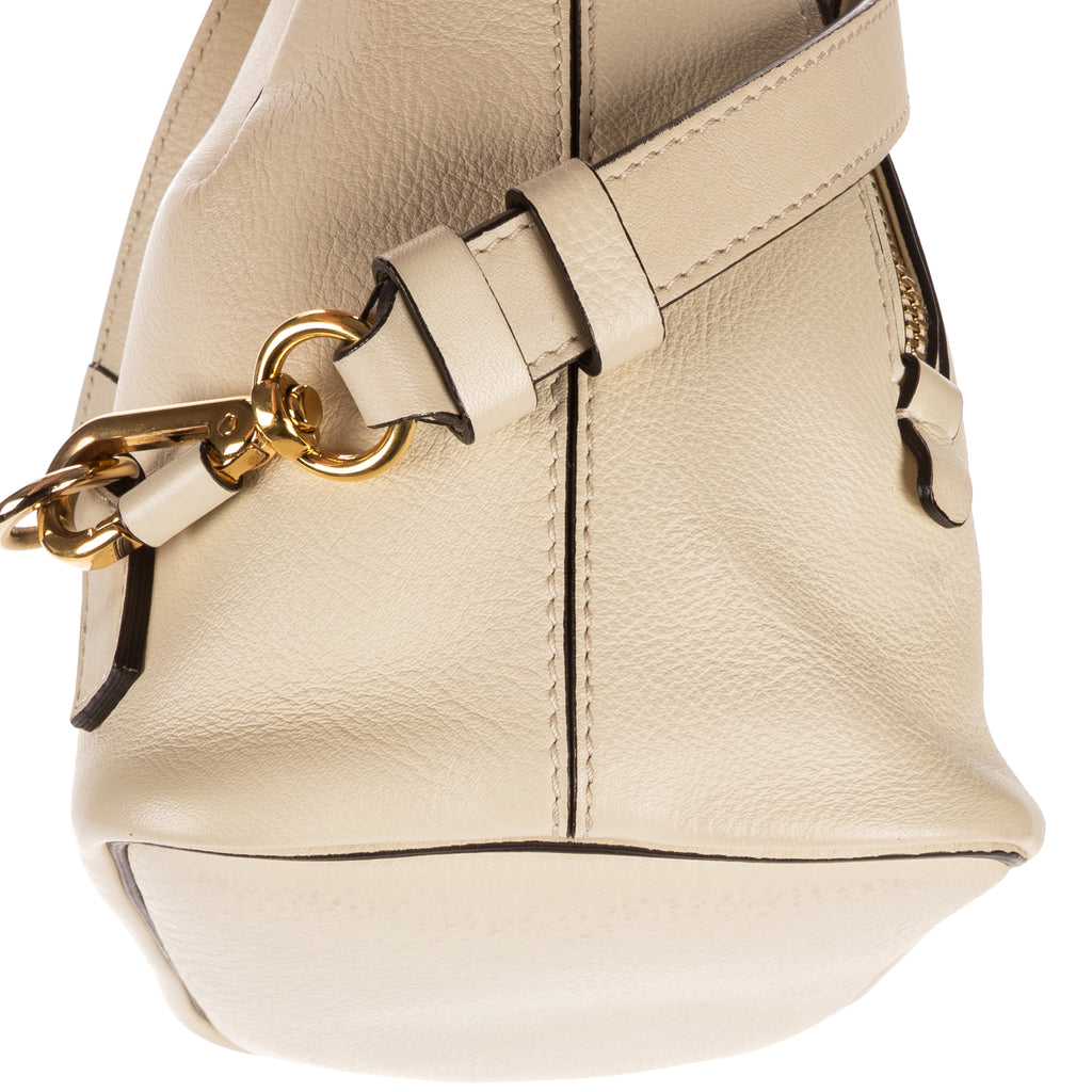 Backpack Faye Small Ivory Pebbled Calfskin Leather