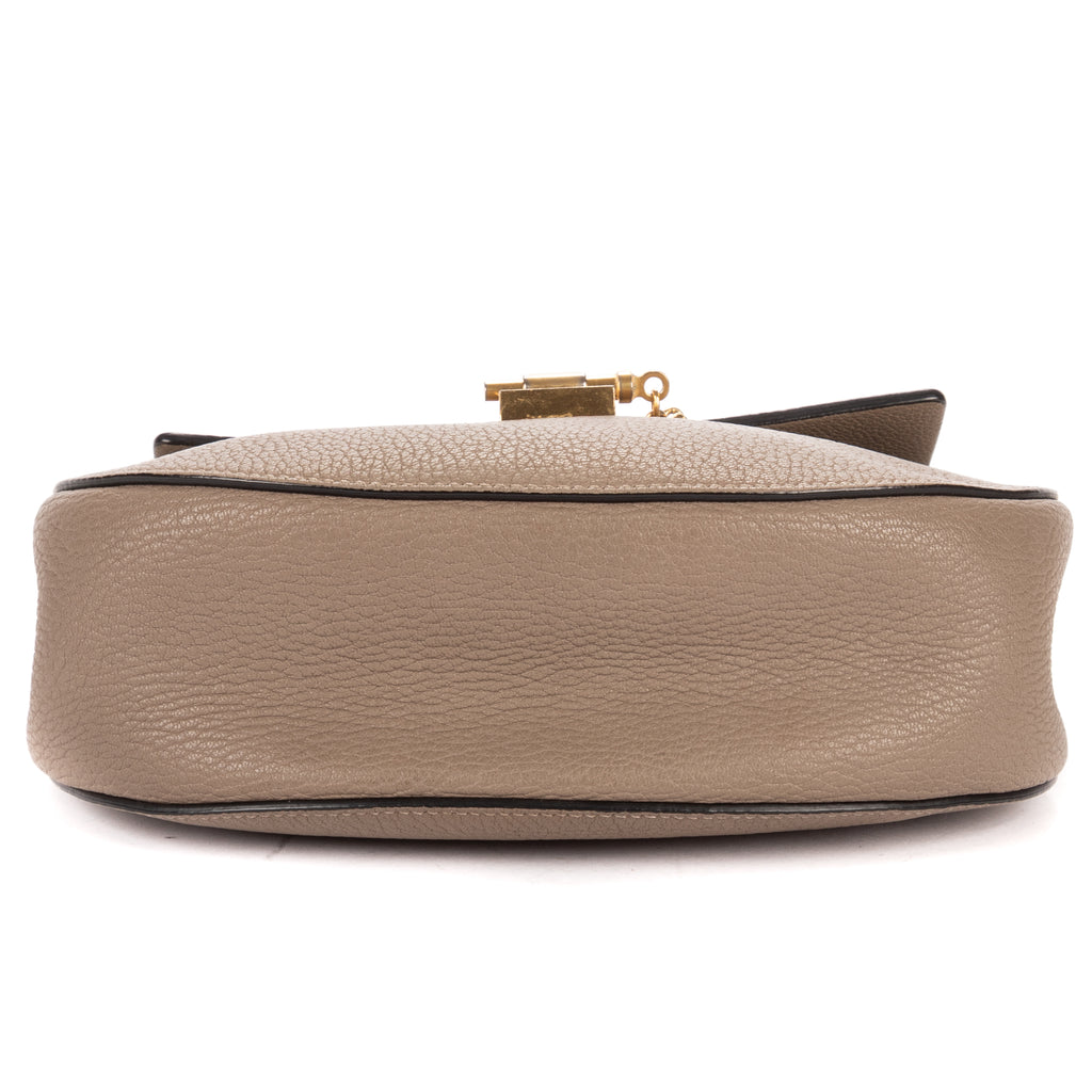 Shoulder Bag Drew Small Grey Grained Calfskin Leather