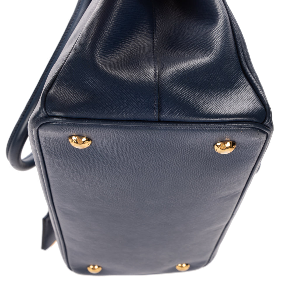 Shoulder Bag Medium Galleria Tote Medium Navy Saffiano Leather