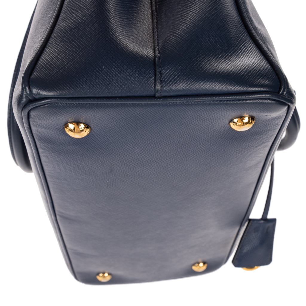 Shoulder Bag Medium Galleria Tote Medium Navy Saffiano Leather
