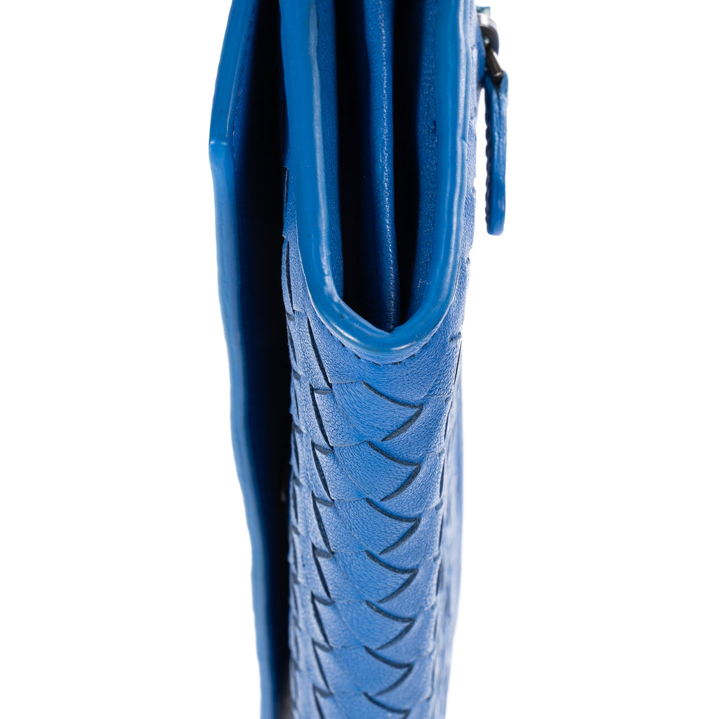 Wallet Flap Continental Blue Intrecciato Calfskin Leather