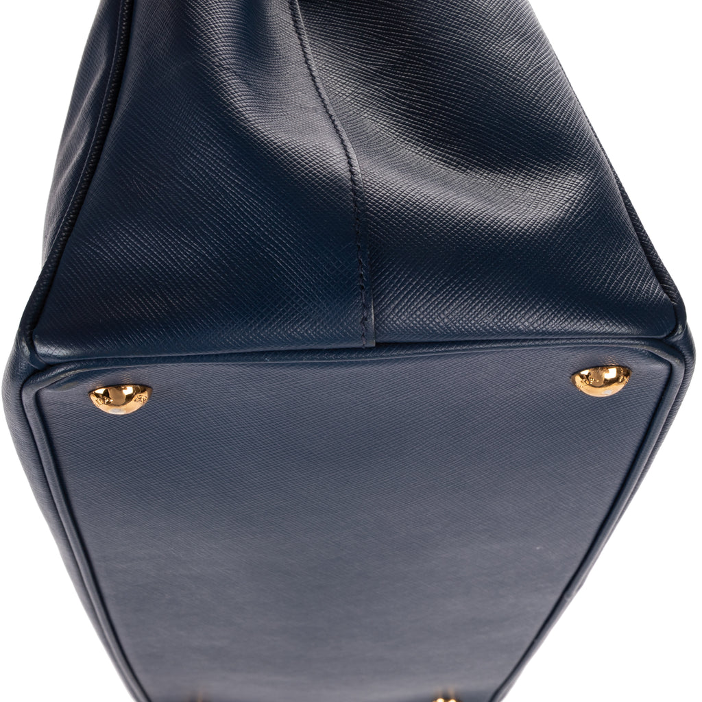 Handbag Medium Galleria Double Zip Tote Medium Navy Saffiano Leather