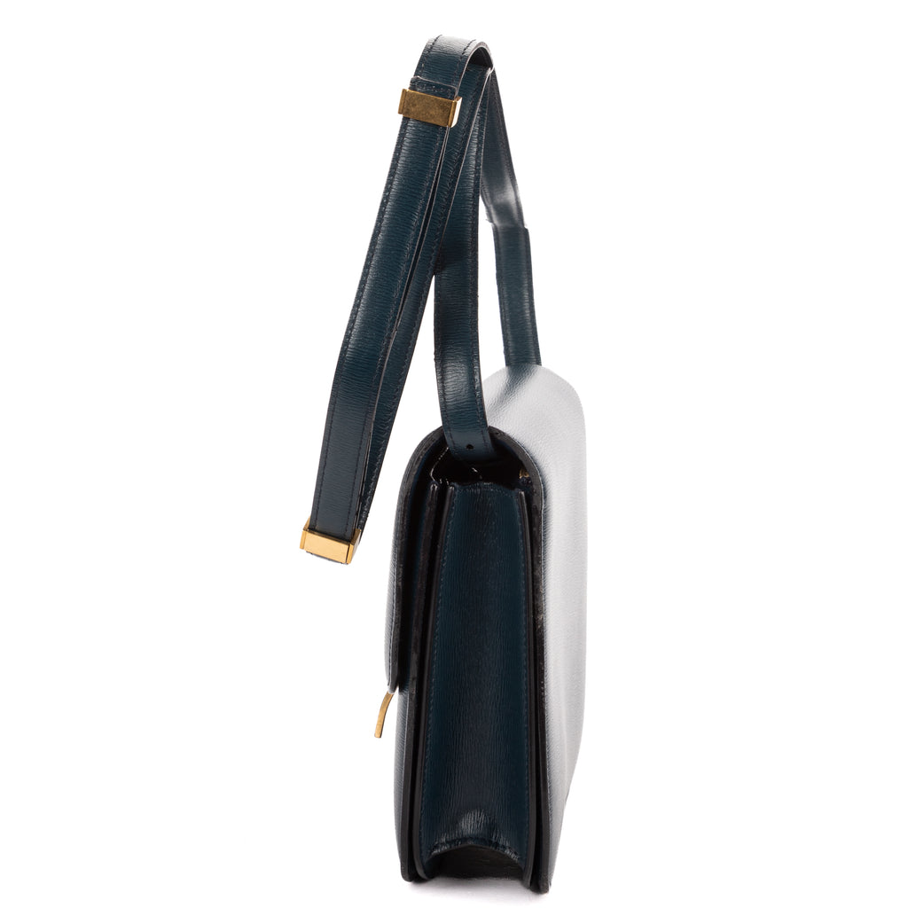 Shoulder Bag Medium Classic Box Medium Navy Pebbled Calfskin Leather