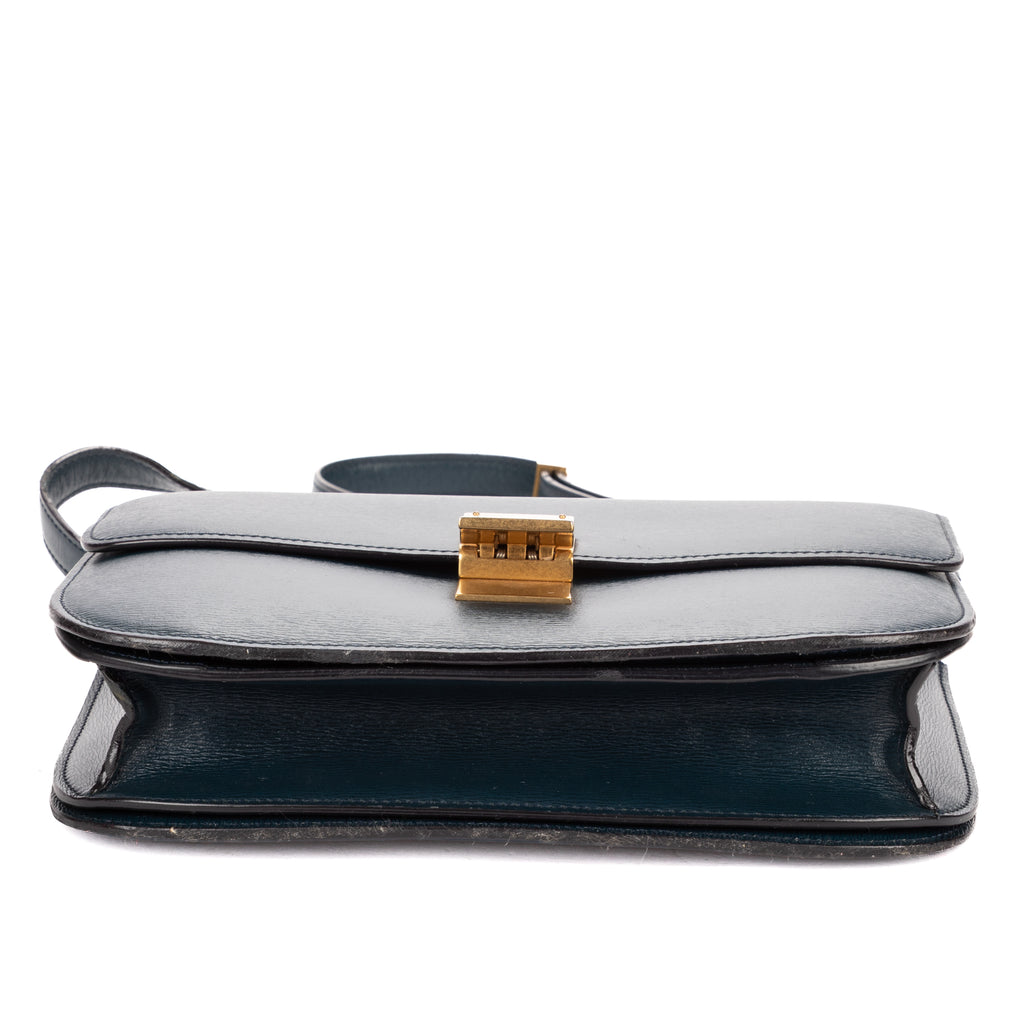 Shoulder Bag Medium Classic Box Medium Navy Pebbled Calfskin Leather