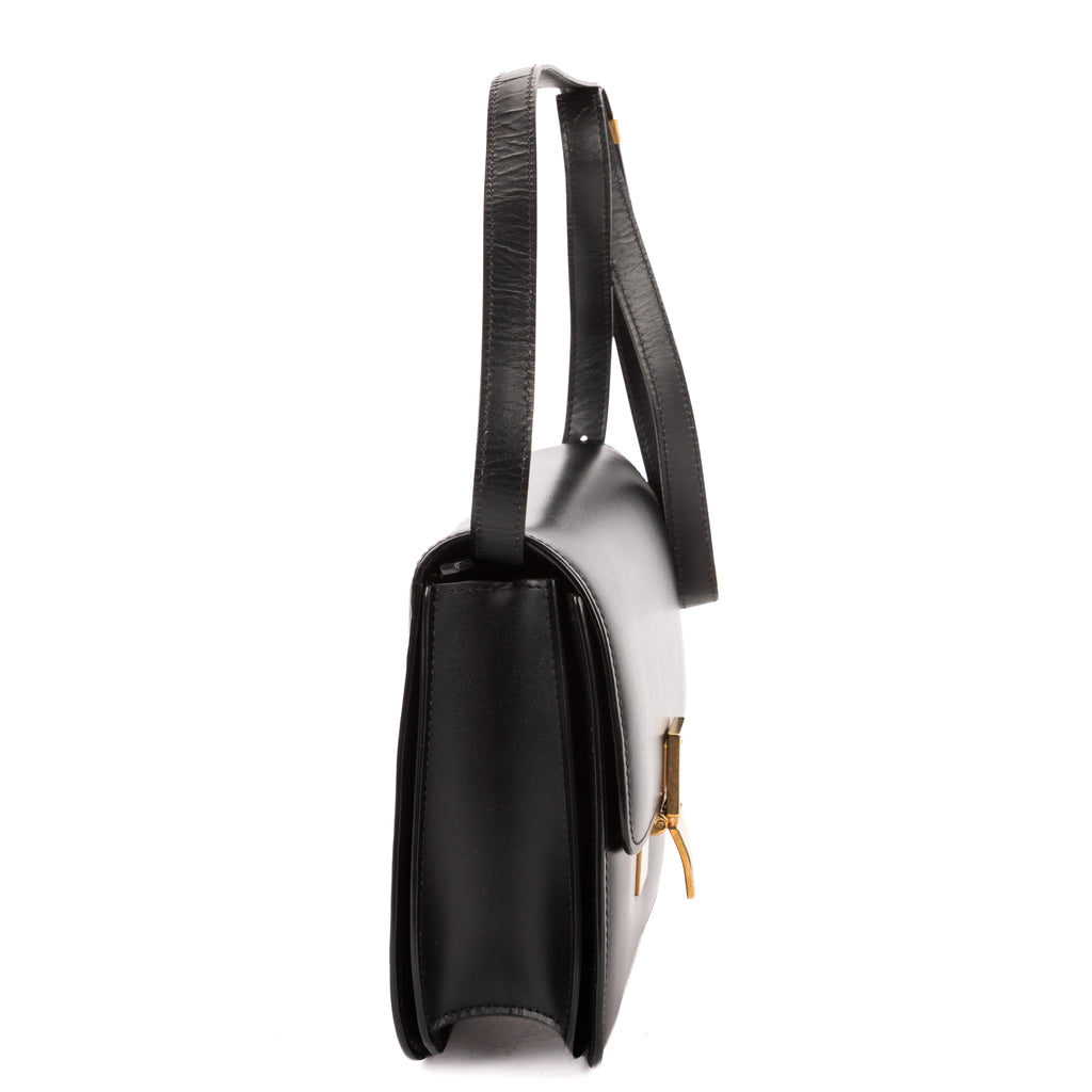 Shoulder Bag Medium Classic Box Medium Black Smooth Calfskin Leather