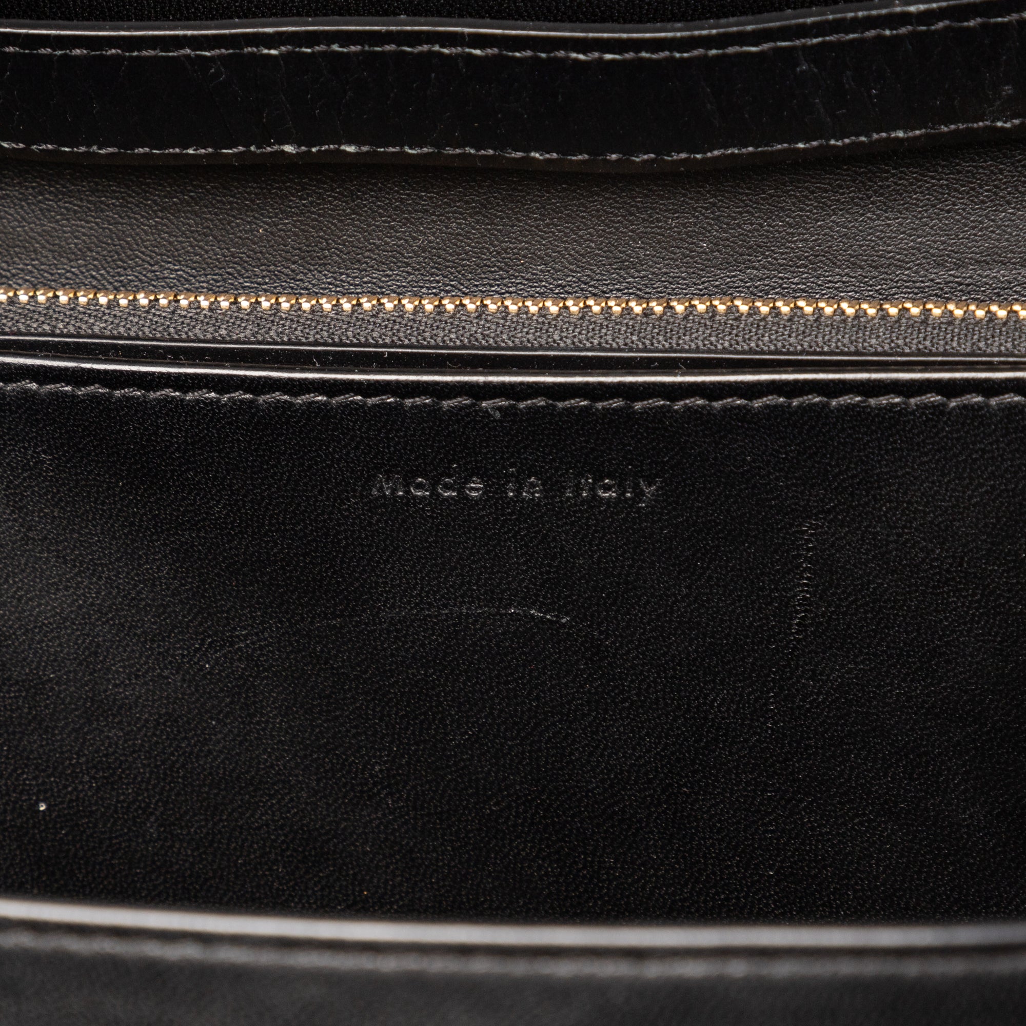 Shoulder Bag Medium Classic Box Medium Black Smooth Calfskin Leather