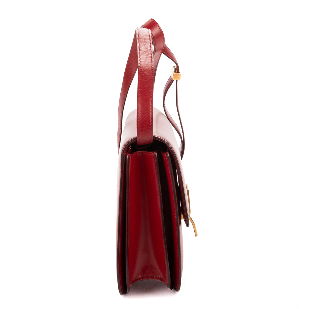 Shoulder Bag Medium Classic Box Medium Red Smooth Calfskin Leather