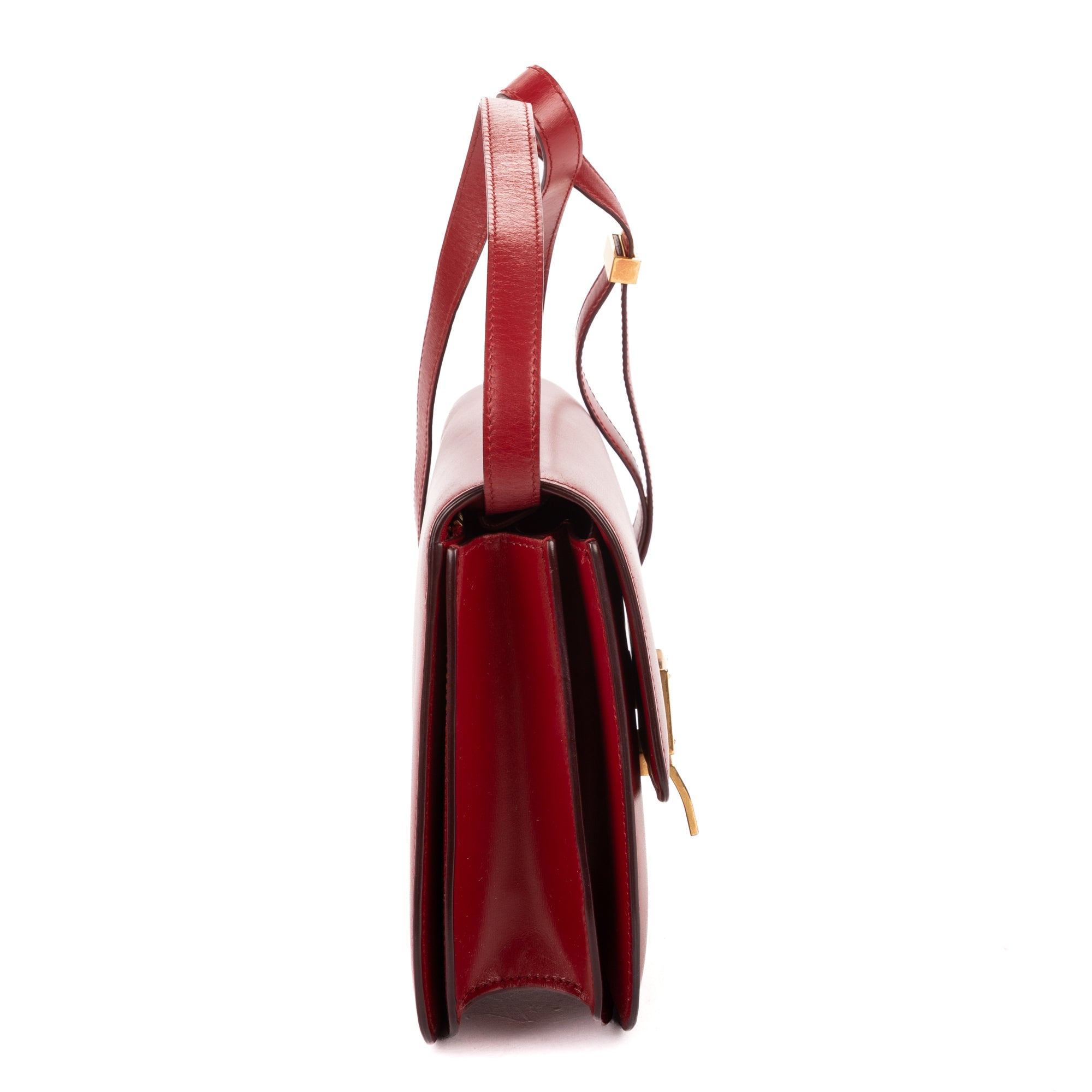 Shoulder Bag Medium Classic Box Medium Red Smooth Calfskin Leather