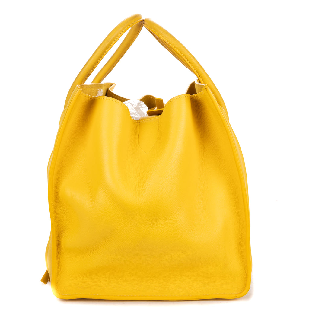 Shoulder Bag Large Phantom Luggage Large Yellow Grained Calfskin Leather